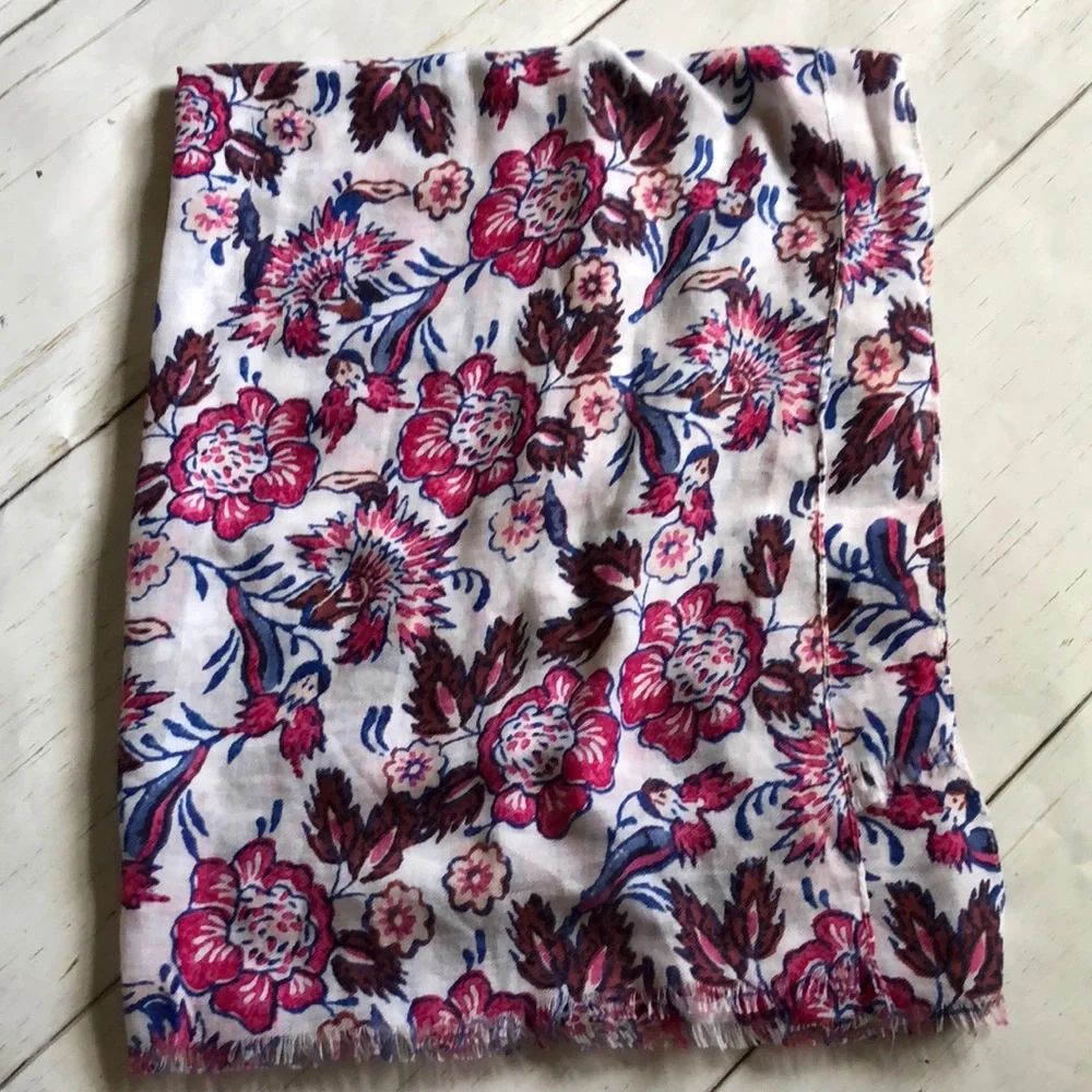 Old Navy floral scarf - Picture 1 of 4